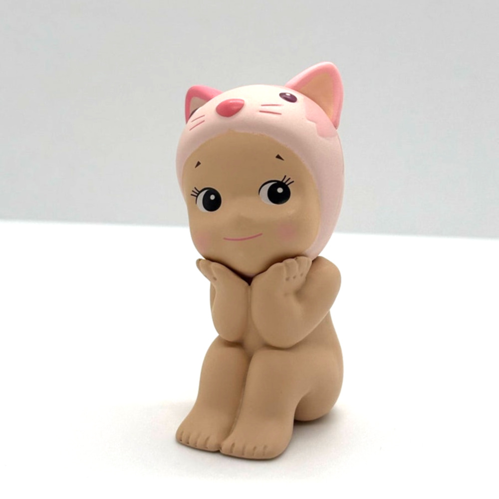 New Unbranded Collectible Kewpie/Angel Mini Figure, Sitting Cat, Open Box